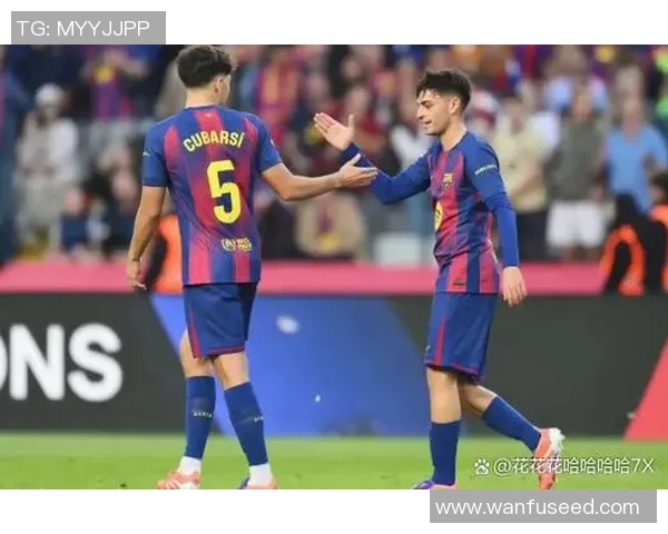 世界杯精彩对决那不勒斯与巴萨战成平局帽子戏法点燃全场激情