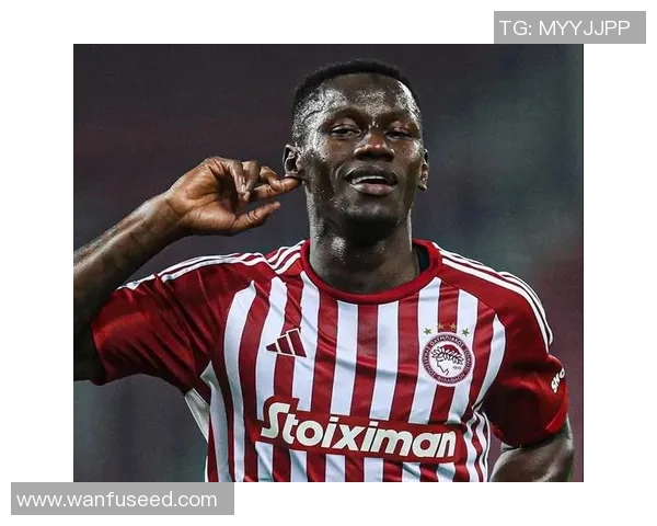 马竞主场大胜切尔西3-0赛后球迷狂欢庆祝胜利时刻 马竞主场大胜切尔西3-0赛后球迷狂欢庆祝胜利时刻